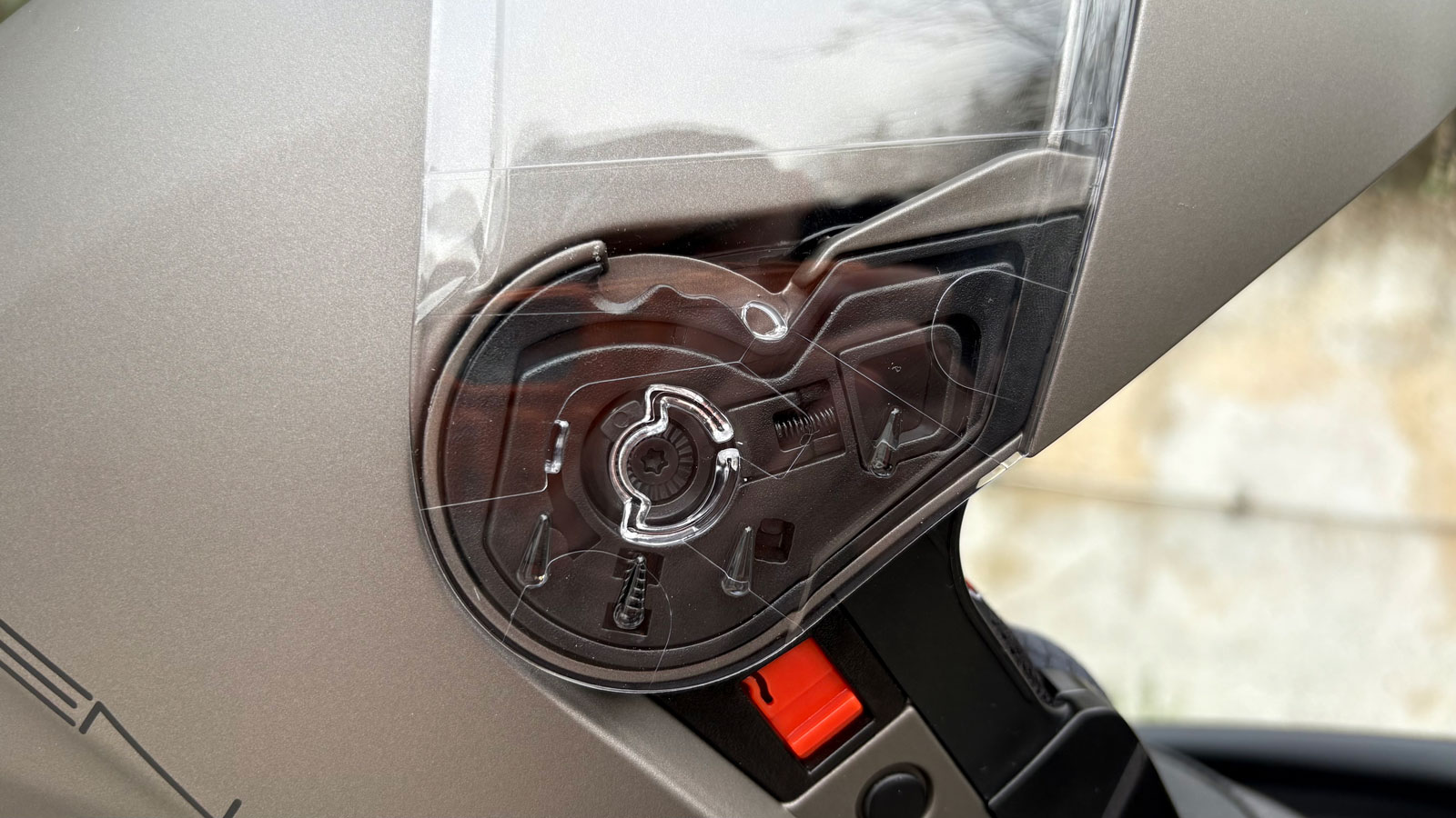 Test κράνος Zen 918: Ανοιγόμενο, γεμάτο features, στα 104 ευρώ